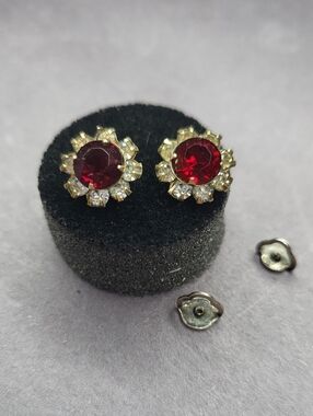 Vintage Red Crystal Flower Stud Earrings